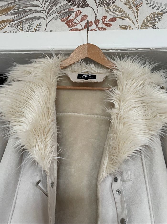 Très beau manteau chaud et chic - photo numéro 3