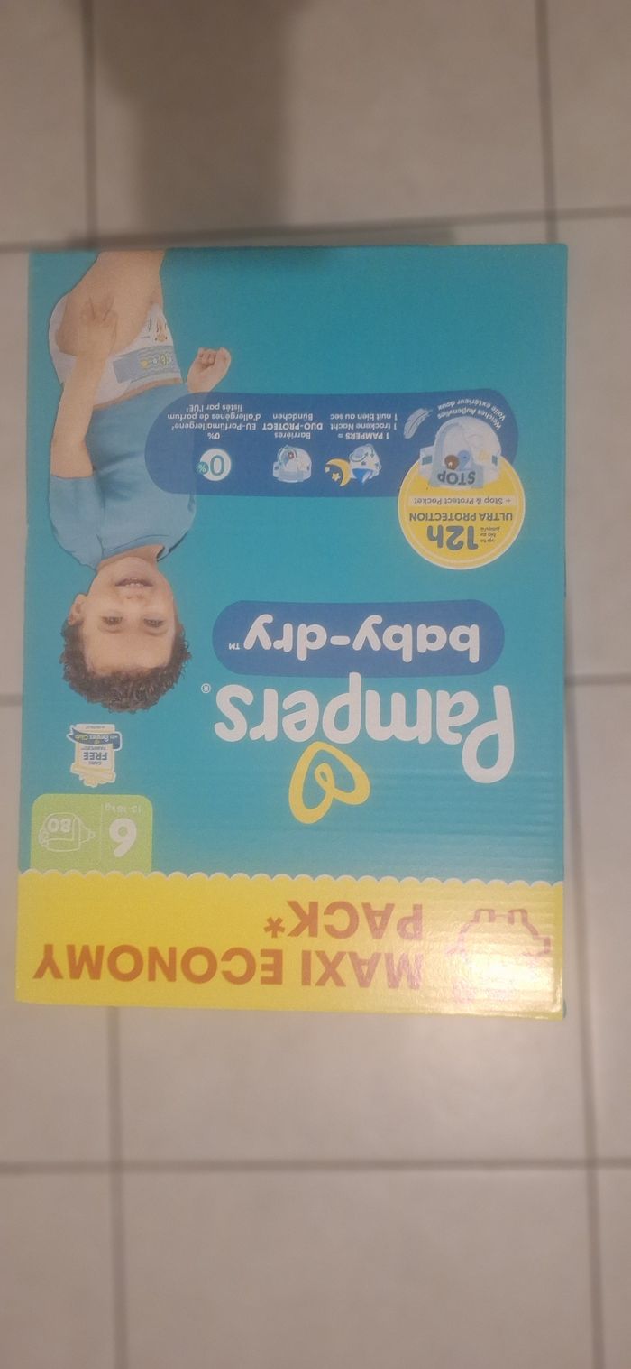 Couches pampers taille 6 mega pack de 10ba 18kg neuve