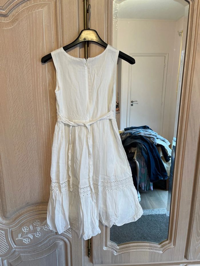 Robe brodé - photo numéro 2