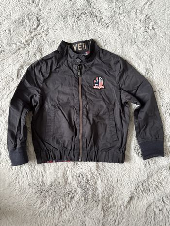 Veste légère noire IKKS taille 4 ans 104 cm très bon état