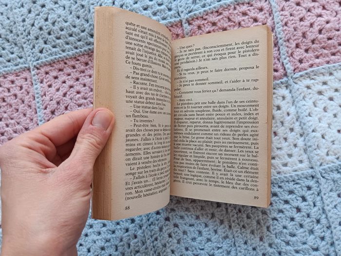 Livre stephen king la tour sombre le pistolero - photo numéro 3