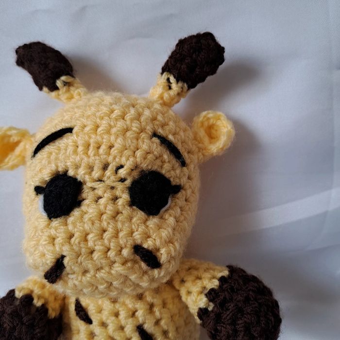 Petite girafe au crochet - photo numéro 2