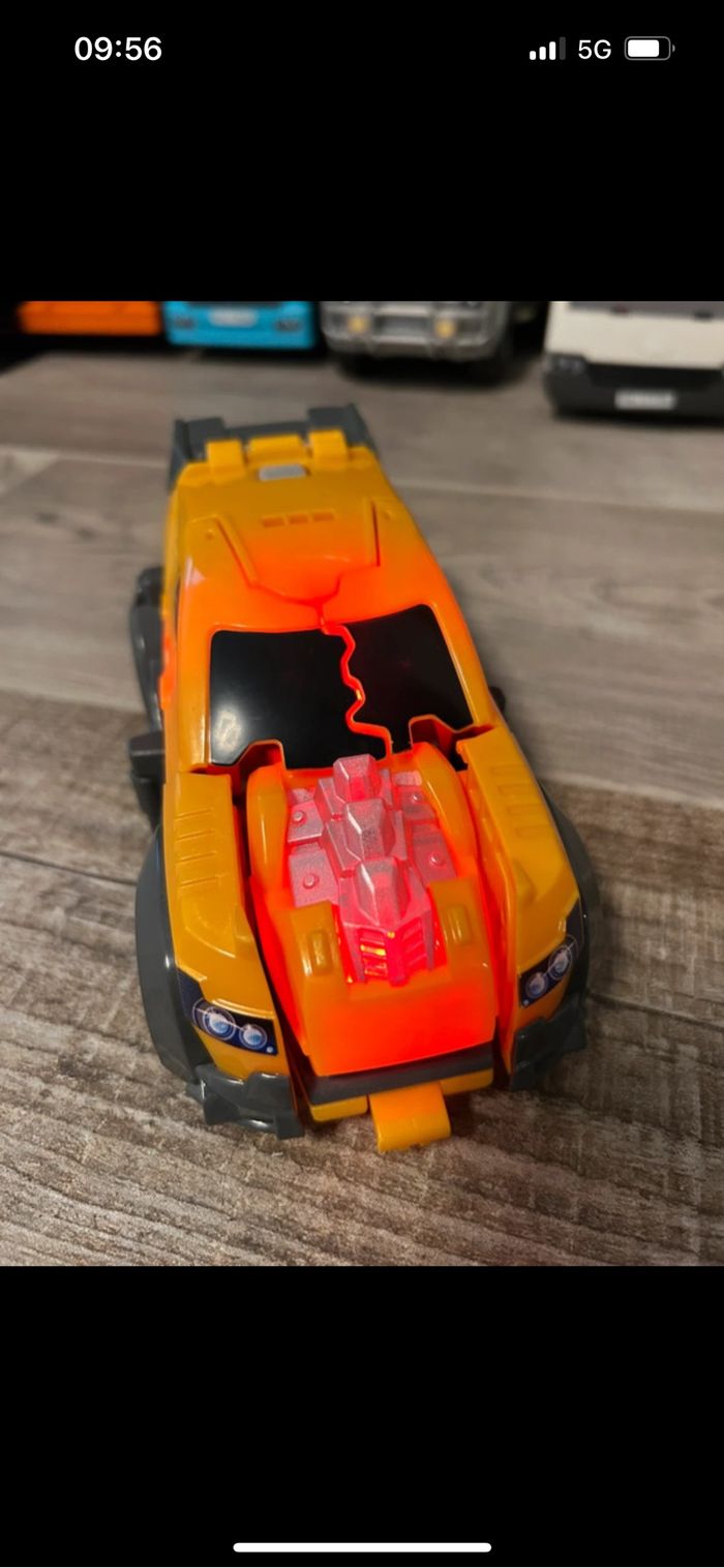 VTech - Switch & Go Dinos Crash, Dinosaure Zyrex, Le T-Rex Transformable en Voiture de Rallye - photo numéro 5