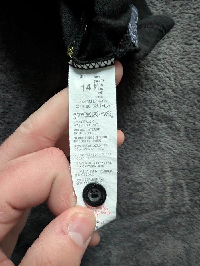 Pull catimini noir taille 14 ans - photo numéro 4