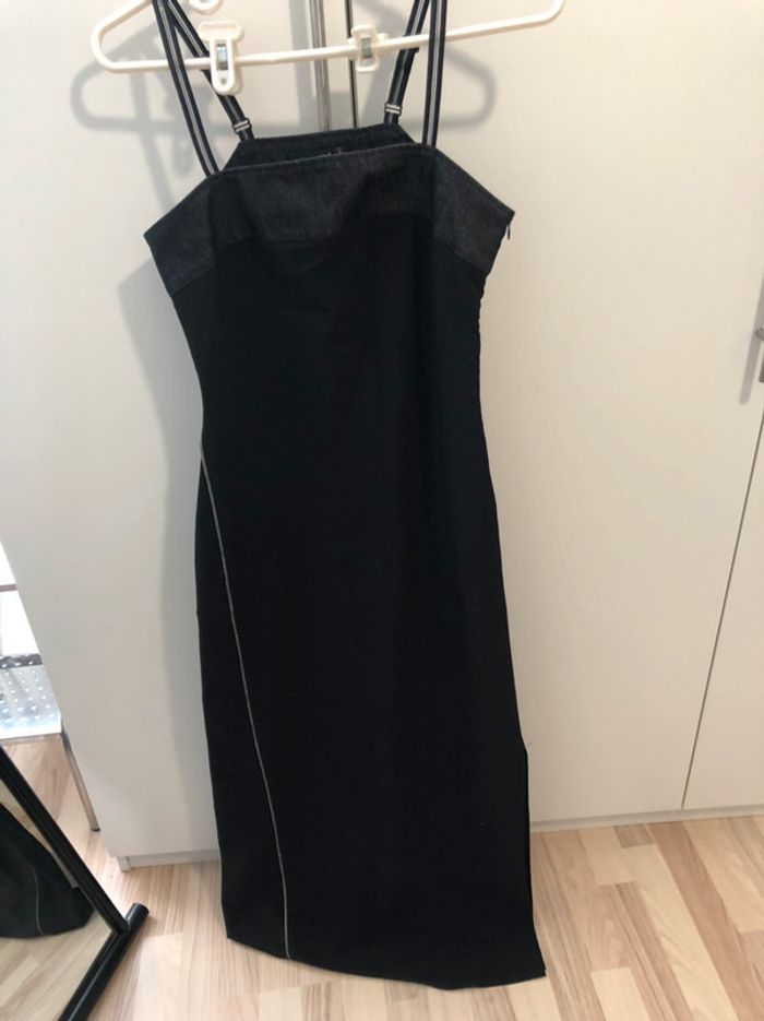 Robe longue noire - photo numéro 2