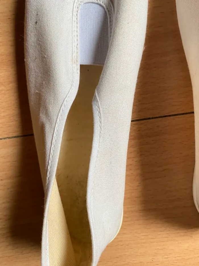Ballerine blanche décathlon taille 39 - photo numéro 4
