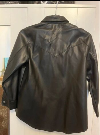 Chemise simili cuir Zara 9 ans