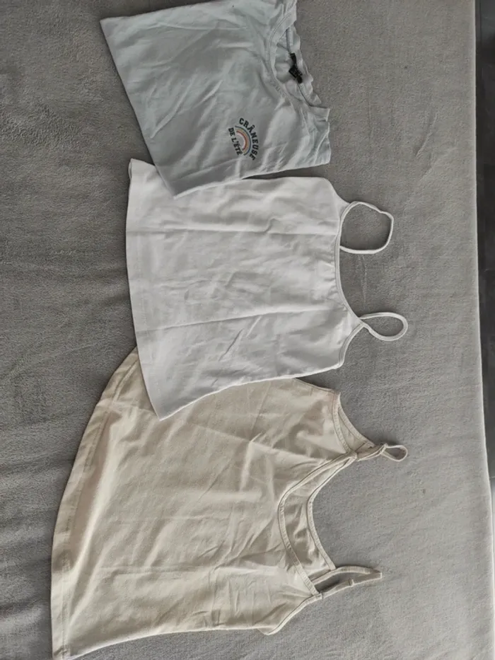 Lot 3 tee-shirts taille XS - photo numéro 2