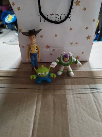 Lot de trois figurines toy story