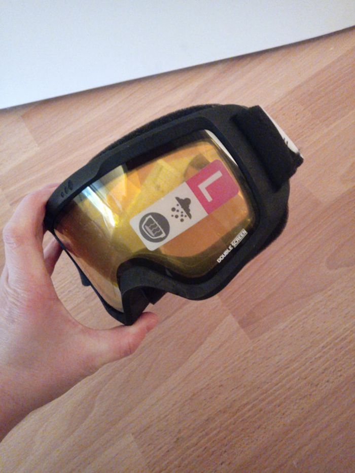 Jolie paire de lunettes de ski neuves - photo numéro 3