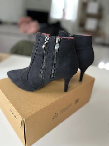 Chaussures/bottines à talon (7,5 cm de haut) noires Gémo en taille 39