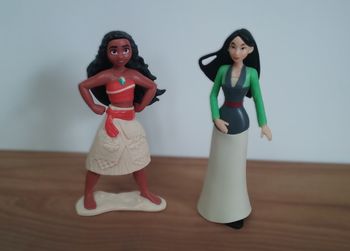 petites figurines Vaiana et Mulan