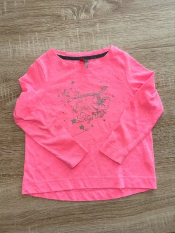 Vend t-shirt manches longues taille 3 ans marque orchestra bonne état