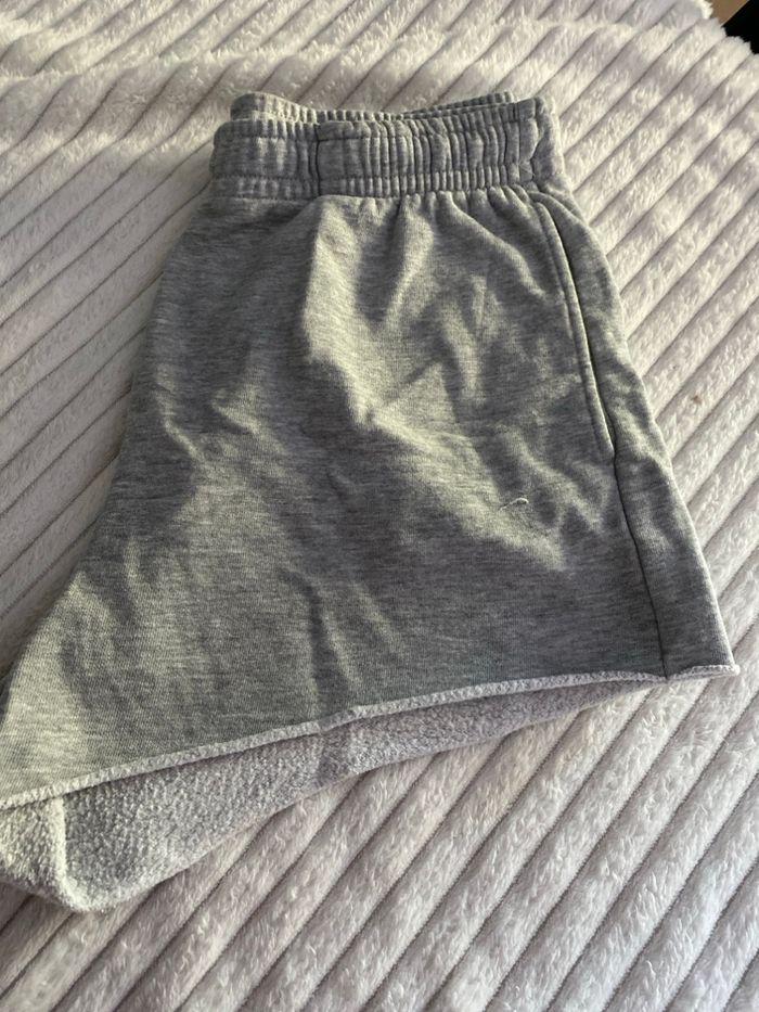 Short de sport - photo numéro 2