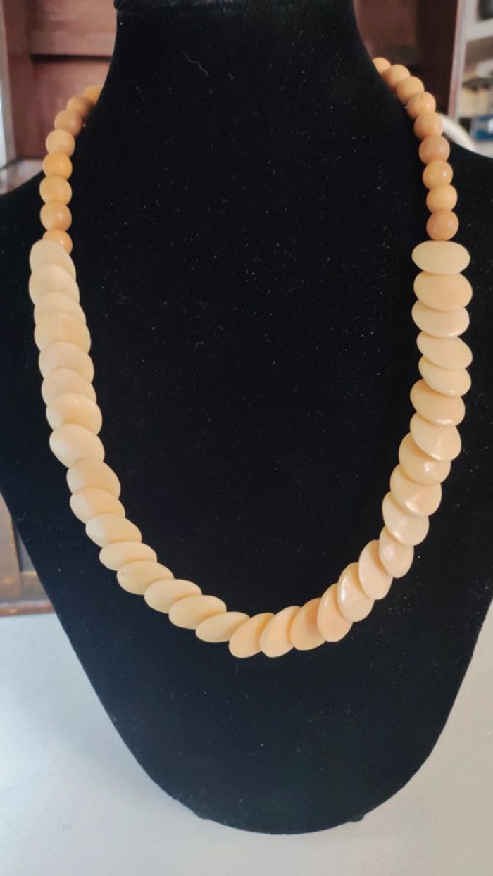 Collier crème beige vintage pastilles