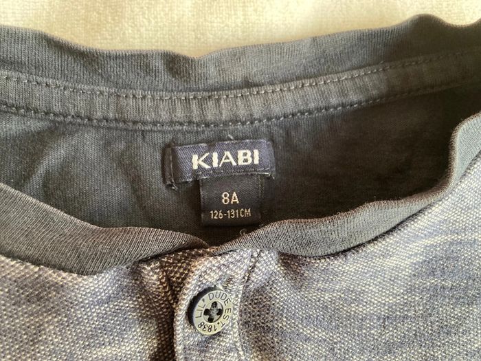 Tee-shirt manches longues style polo kiabi 8 ans - photo numéro 2