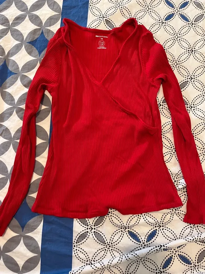 Cache cœur rouge camaïeu