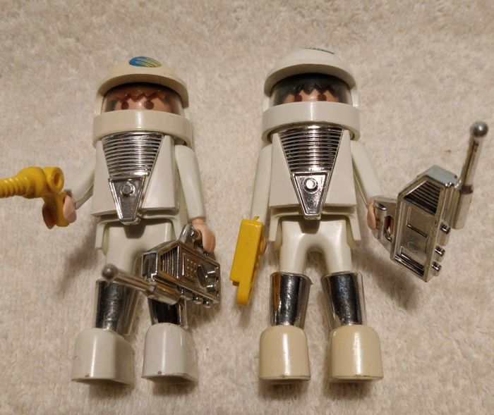 lot de 4 Cosmonaute Astronaute robot talkie-walkie chrome casque station radar espace Playmobil vint - photo numéro 5