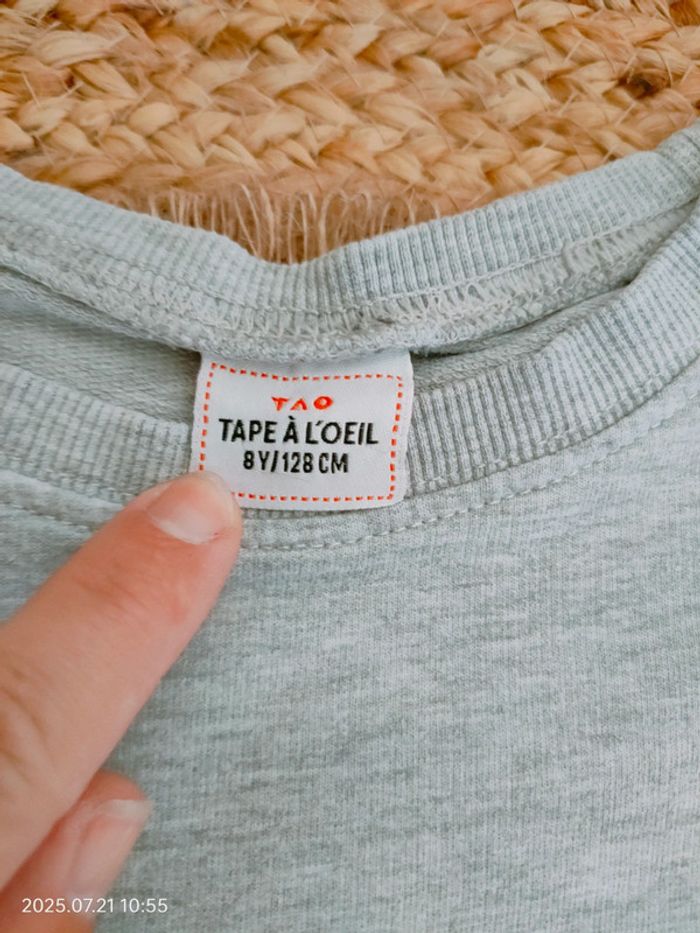 Pull fin tape à l'oeil 8 ans - photo numéro 4