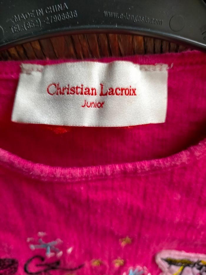 Ravissant tee shirt Christian Lacroix 4 ans - photo numéro 3