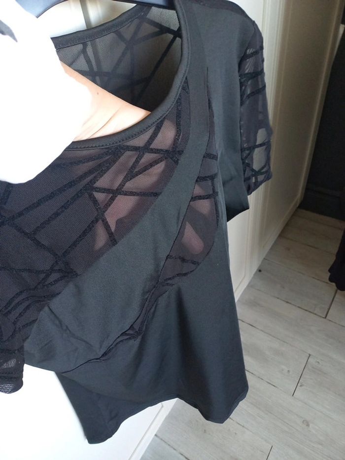 Tee-shirt manches courtes noir femme - photo numéro 3