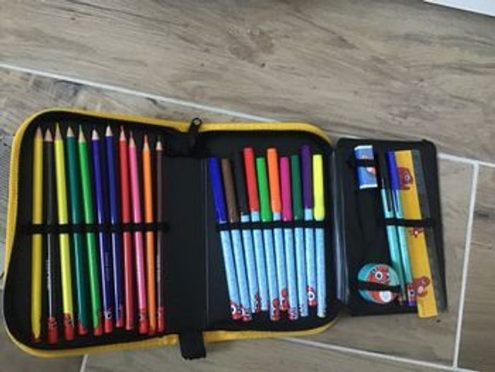 Trousse jeux olympique paris 2024, avec articles scolaires, 30 % avec code - photo numéro 3