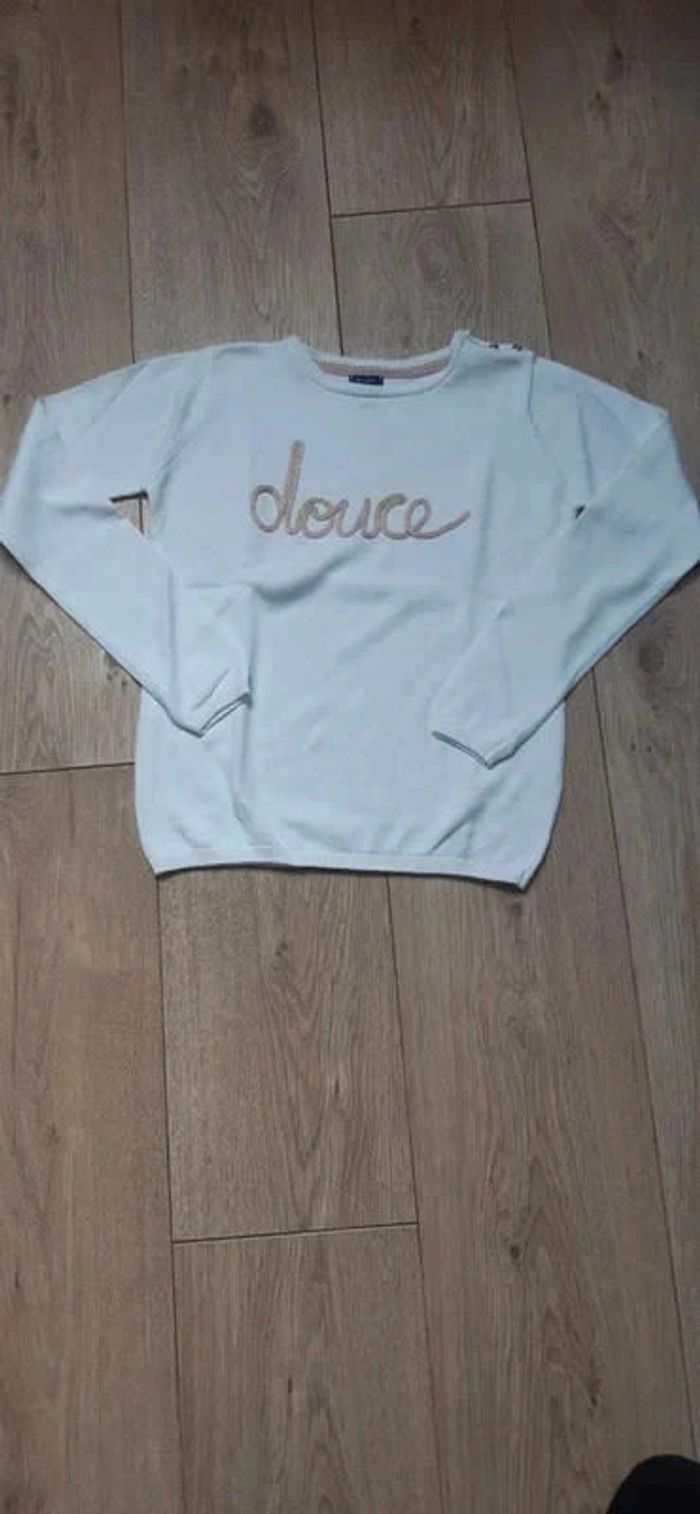 Pull fin kiabi blanc "douce" 10 ans état neuf
