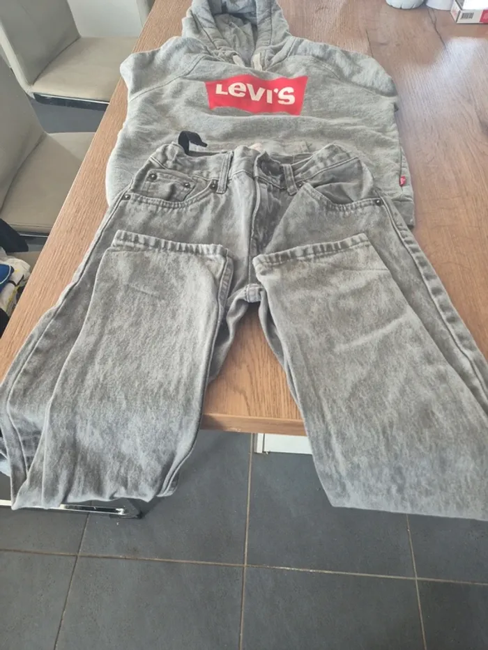 Ensemble levis