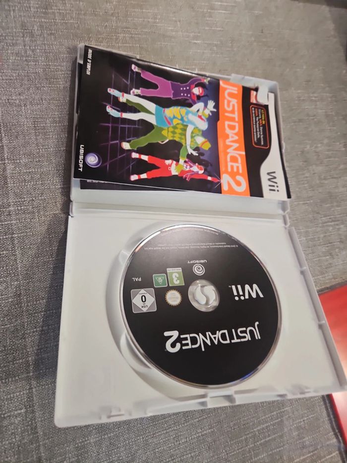 Just dance 2 Nintendo wii - photo numéro 2