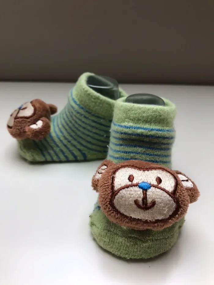 Chaussons grelots singe - photo numéro 2