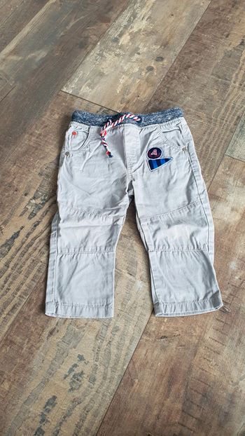Pantalon tex 18 mois en très bon état
