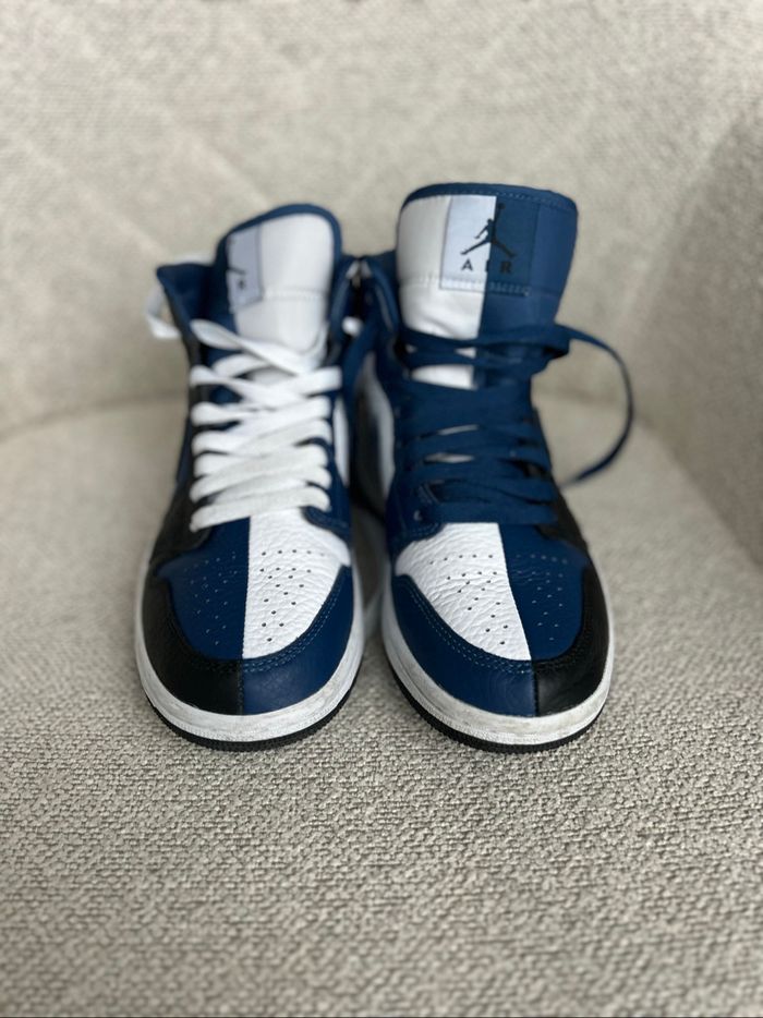 Nike Air Jordan 1 bleu marine blanc - photo numéro 2