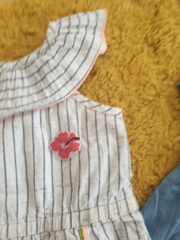Lot avec une combi short et 2 tuniques 12 mois. - photo numéro 3