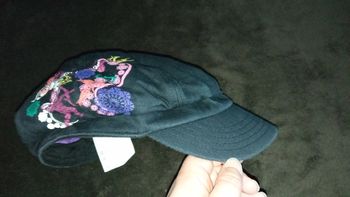 Casquette gavroche motif fleurs Esprit