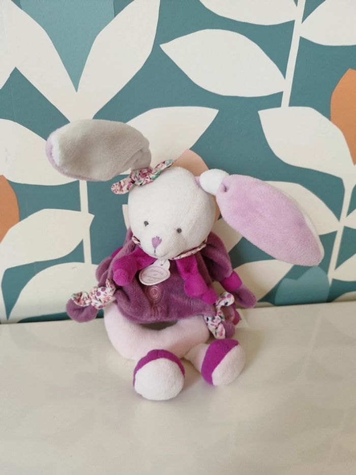 Doudou hochet cerise le lapin doudou et compagnie
