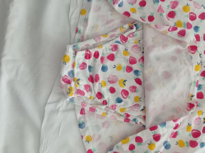 robe motif fruits de Primark 3 mois Réf R109 D02 - photo numéro 2