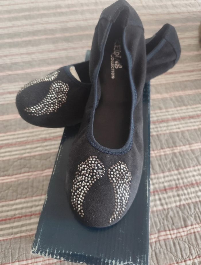 Ballerines en cuir Reqins neuves