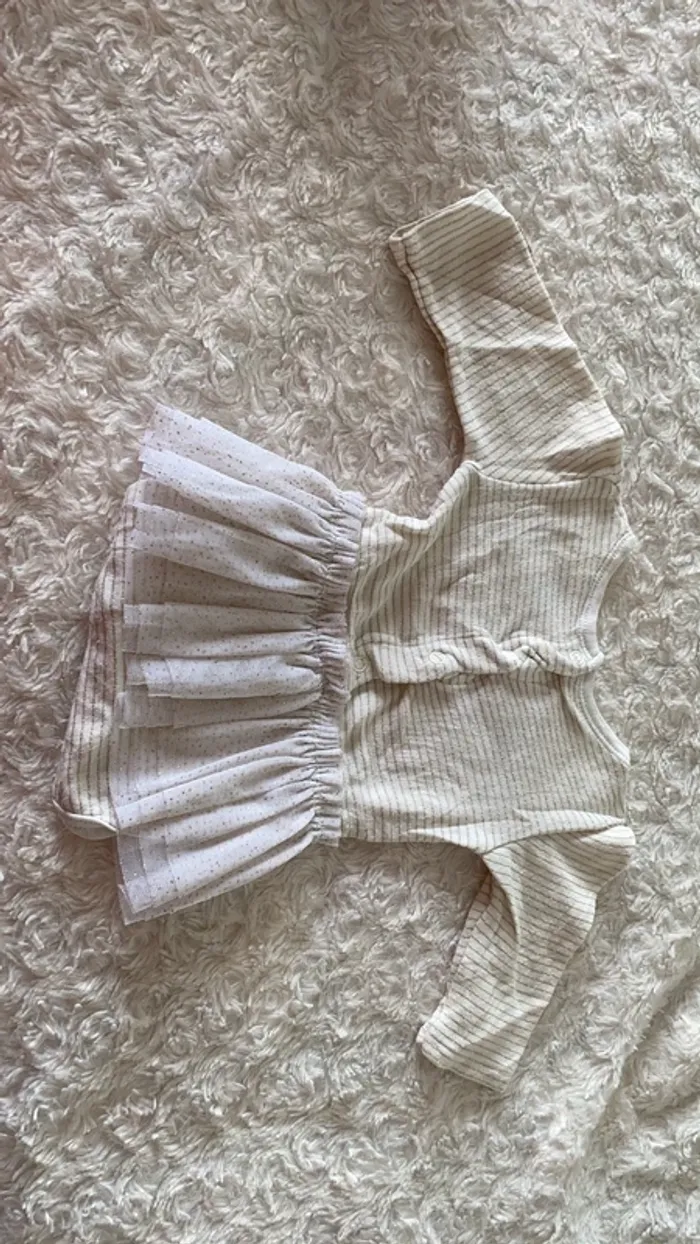 Adorable petite robe body tutu petit bateau intégré - photo numéro 3