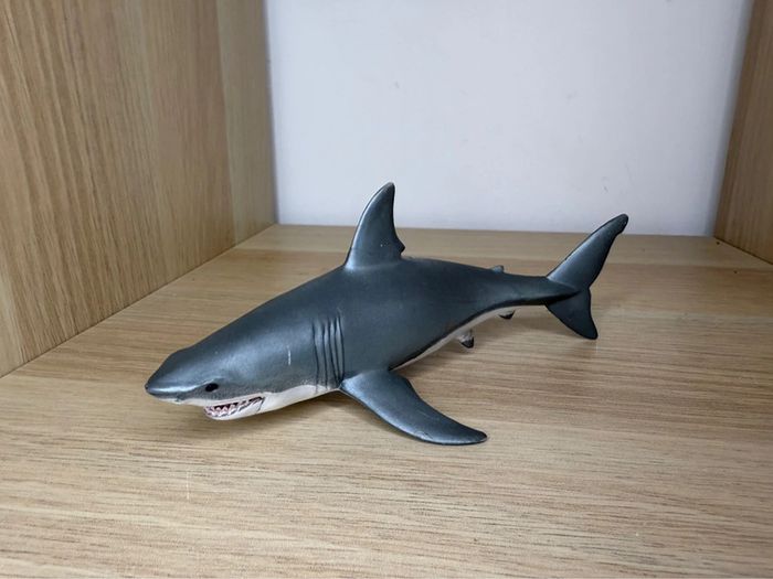 Requin blanc papo - photo numéro 2