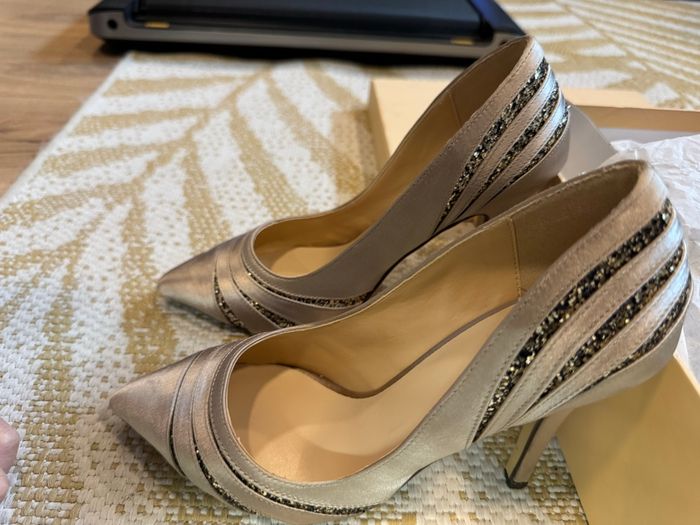 Vends escarpins de soirée - photo numéro 3