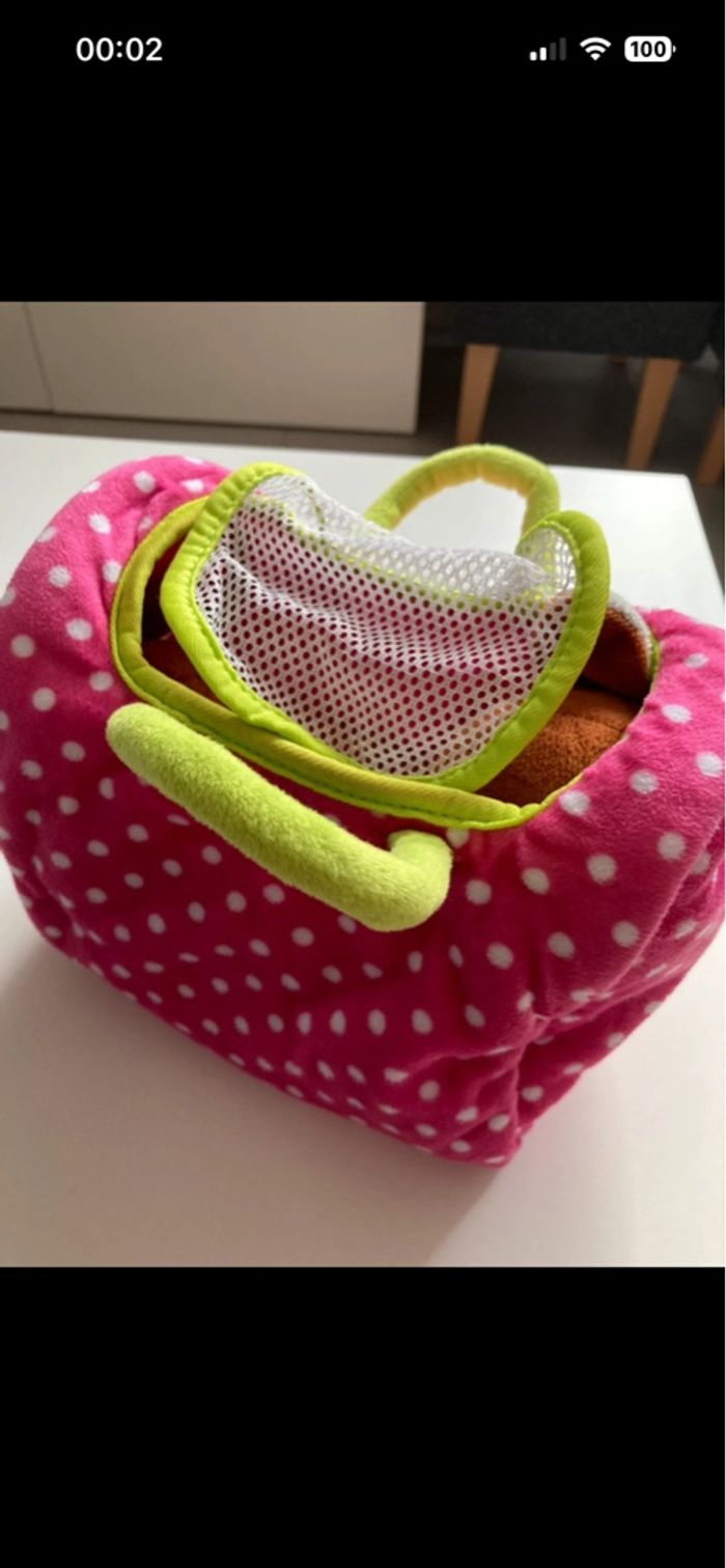 Petit chien et son panier/sac de transport coloris rose - photo numéro 6