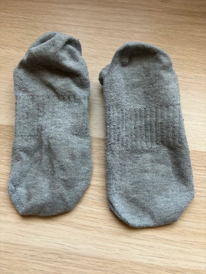 Paire de socquettes basses Nike taille M - photo numéro 2