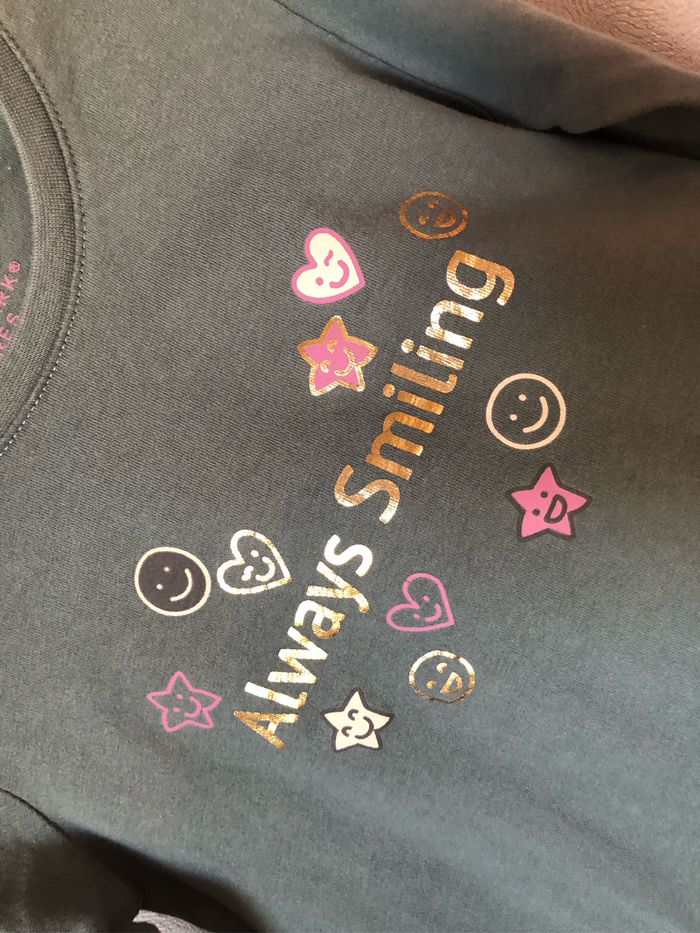 T-shirt vert imprimé doré 4-5 ans Primark - photo numéro 3