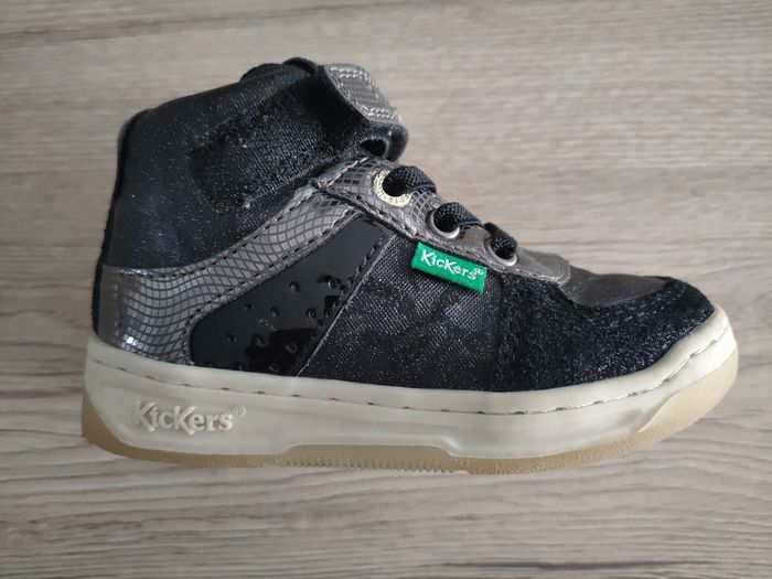 Baskets Kickers T21 ( premiers pas ) - photo numéro 7