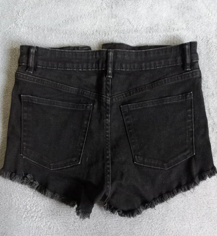 Short noir en jean 36 - photo numéro 2