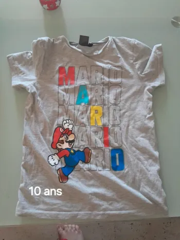T-shirt mario 10ans