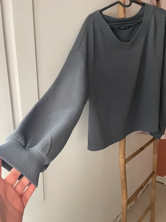 Haut 👚 - photo numéro 2