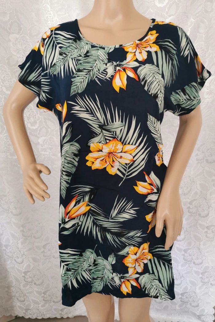 🌺Robe bleu marine orange. Taille 38 🌺