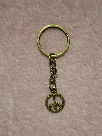 Porte clé Peace and love