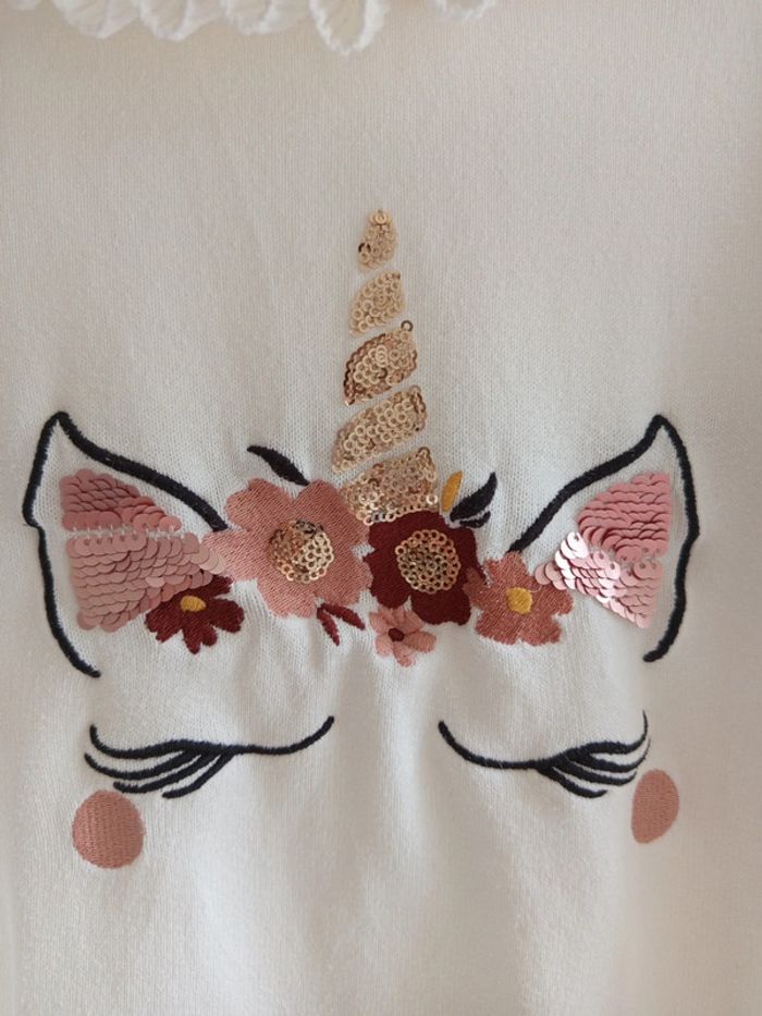 Pull Licorne taille 9 / 10 ans - photo numéro 2